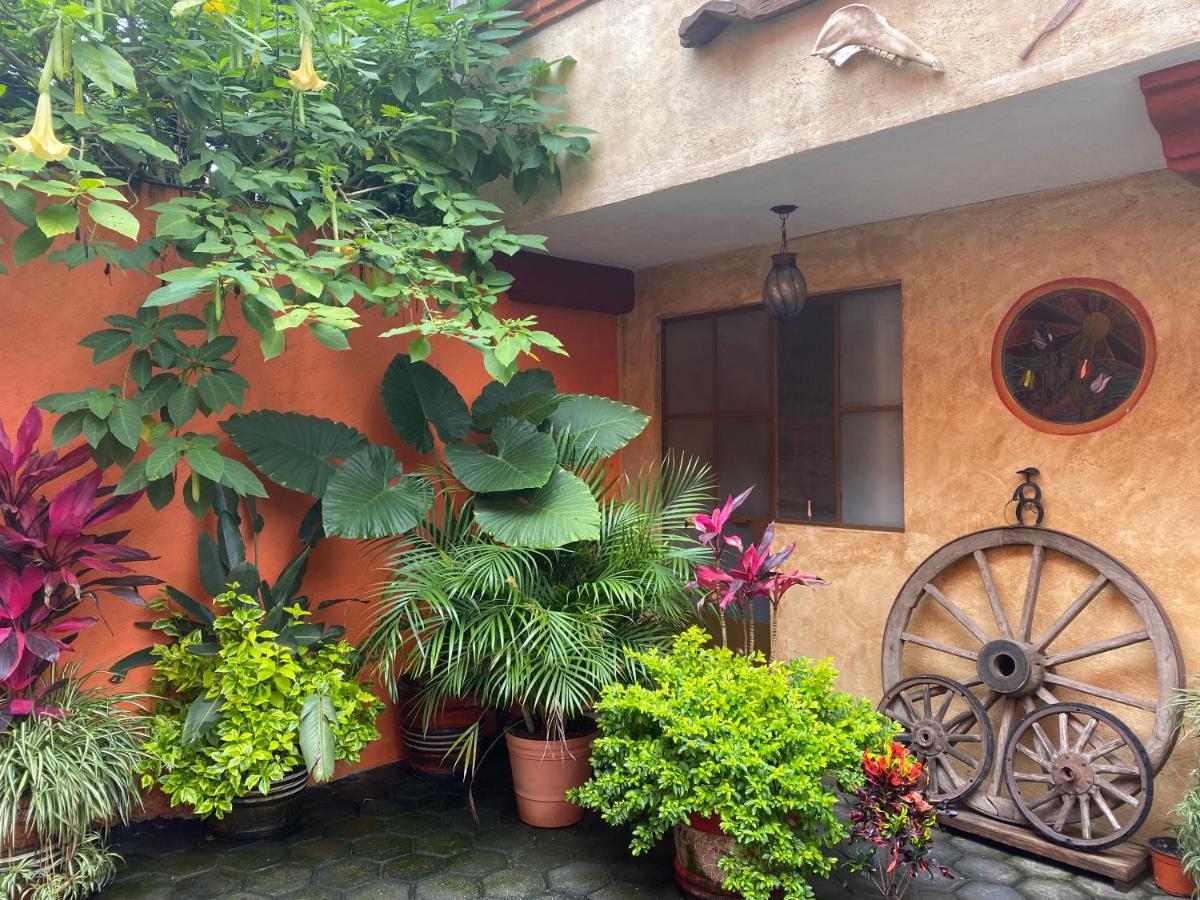 Flor De Cera Hotel Tepoztlan Exterior photo
